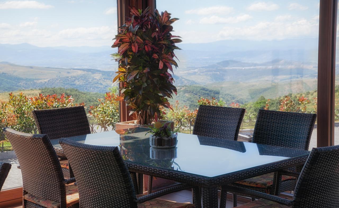 Hotel Albergue La Casa Del Peregrino El Acebo de San Miguel ภายนอก รูปภาพ