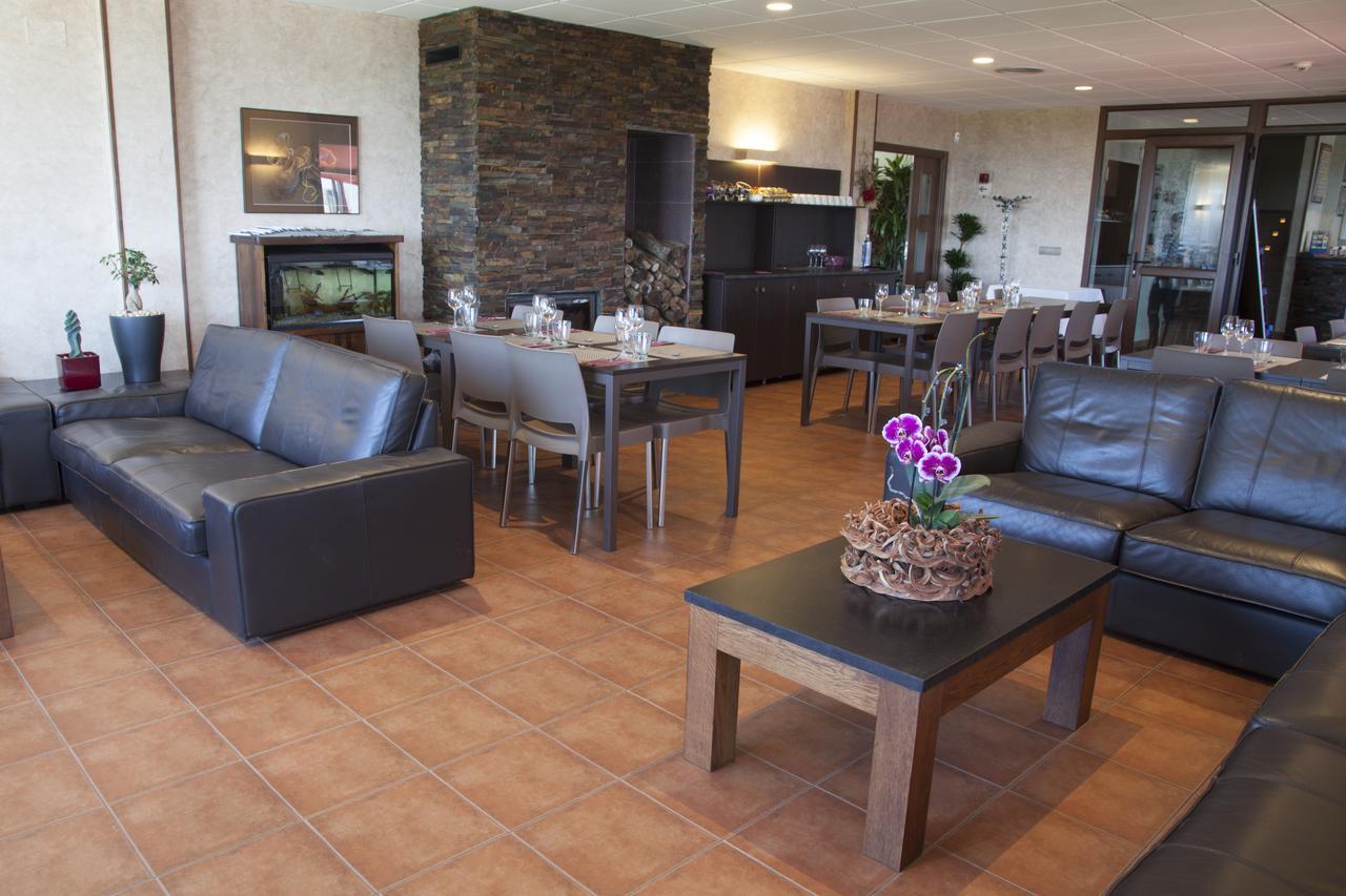 Hotel Albergue La Casa Del Peregrino El Acebo de San Miguel ภายนอก รูปภาพ
